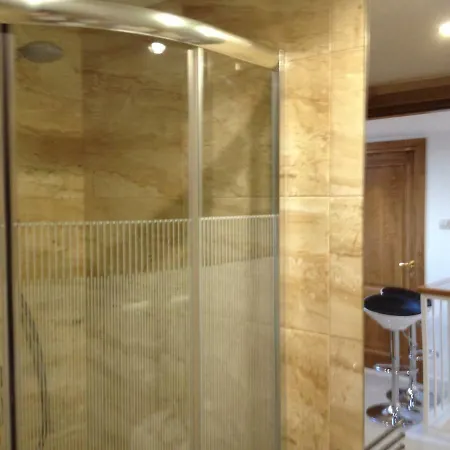 Piazza Affittacamere 3*