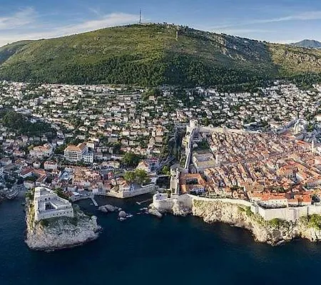 Piazza 3* Ντουμπρόβνικ