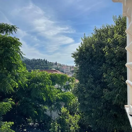 בית הארחה Piazza