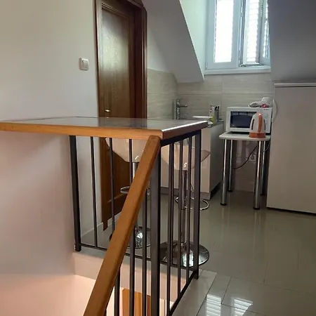 Piazza Gostinjska kuća 3*